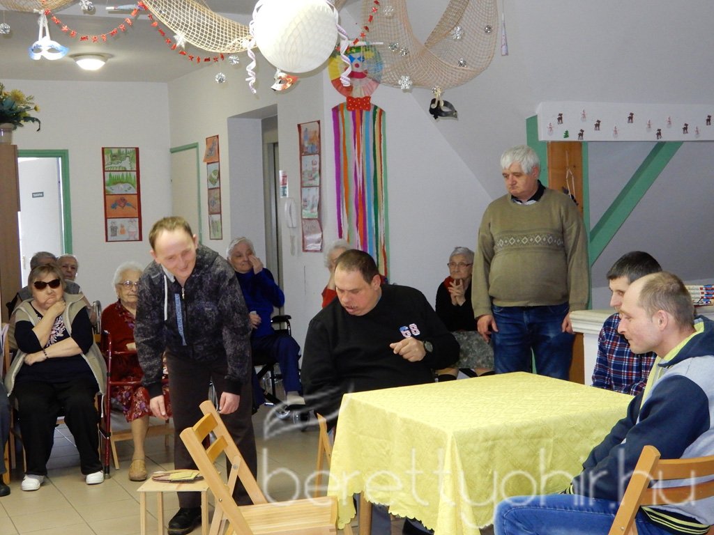 Farsang az idősotthonban 33